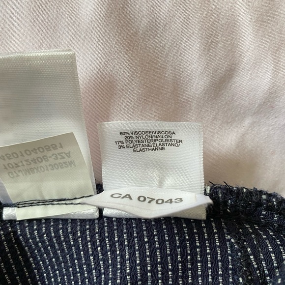 Cropped dress pants. Navy with white micro dots - Picture 5 of 5